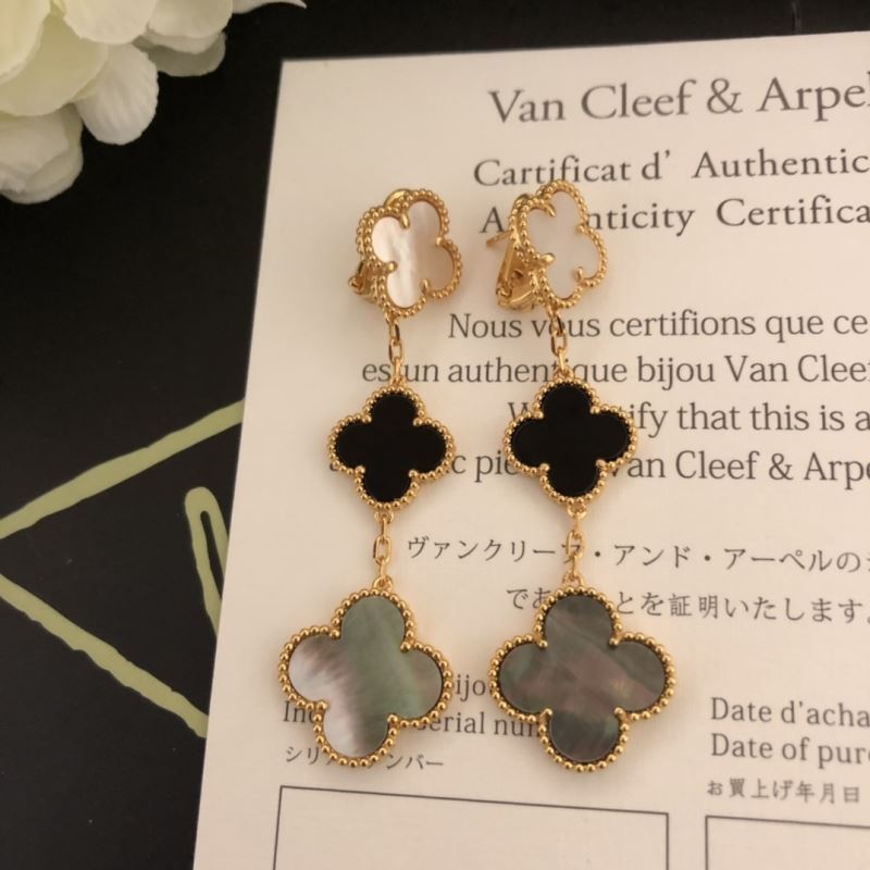 Vca Earrings - Click Image to Close